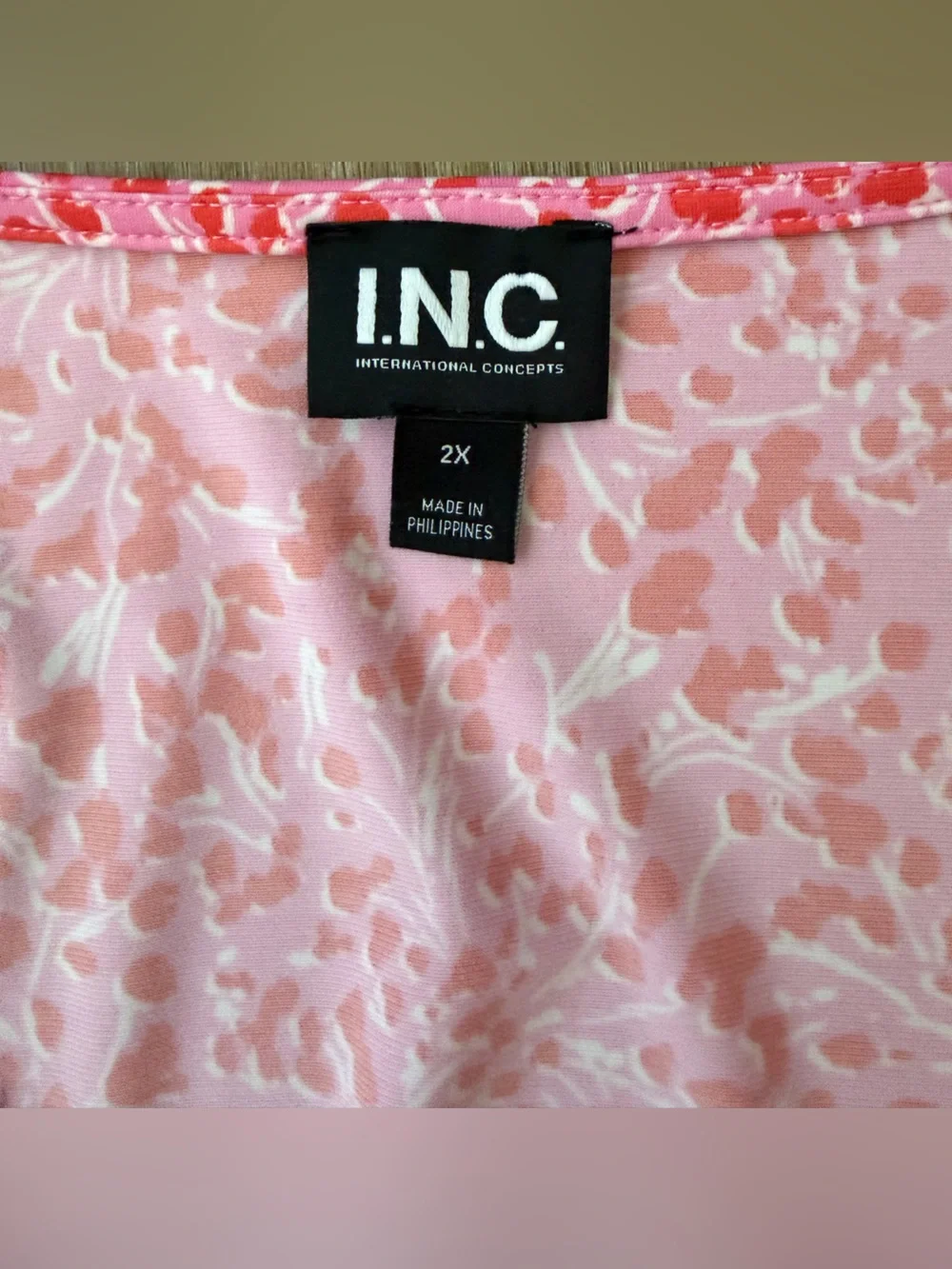 INC International Concepts Gia Geo Pink Wrap Top NWOT - Picture 4 of 5
